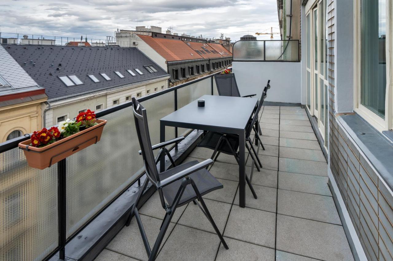 New Town - Apple Apartments Prága Kültér fotó