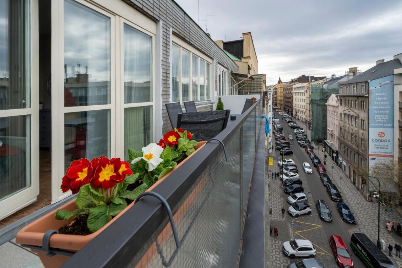 New Town - Apple Apartments Prága Kültér fotó